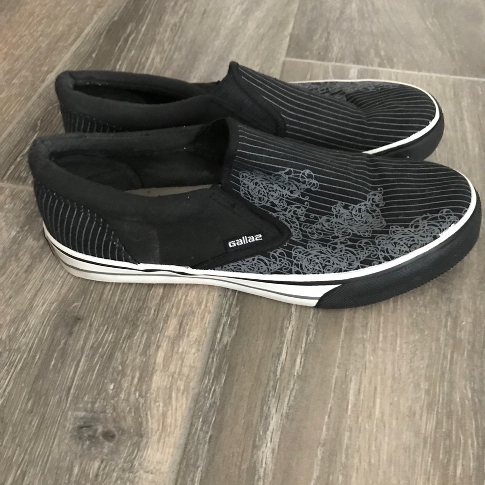 Gallaz shoes